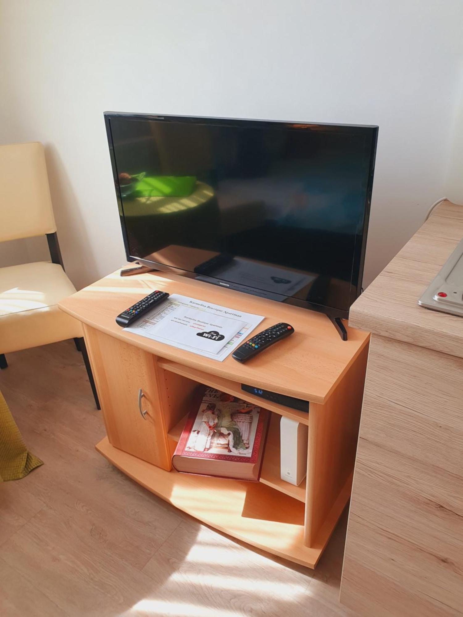 Karmelita Boutique Apartman Шопрон Номер фото