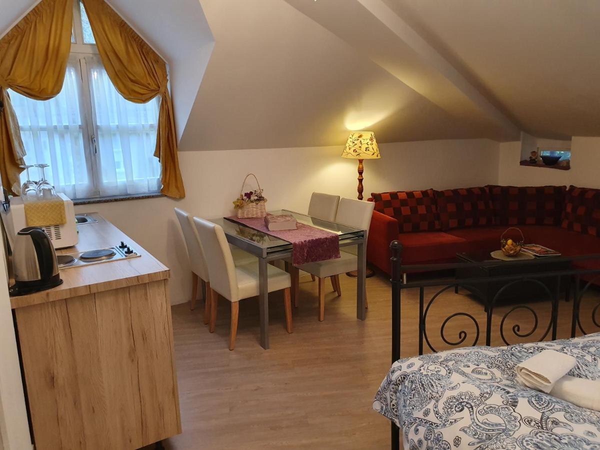 Karmelita Boutique Apartman Шопрон Экстерьер фото