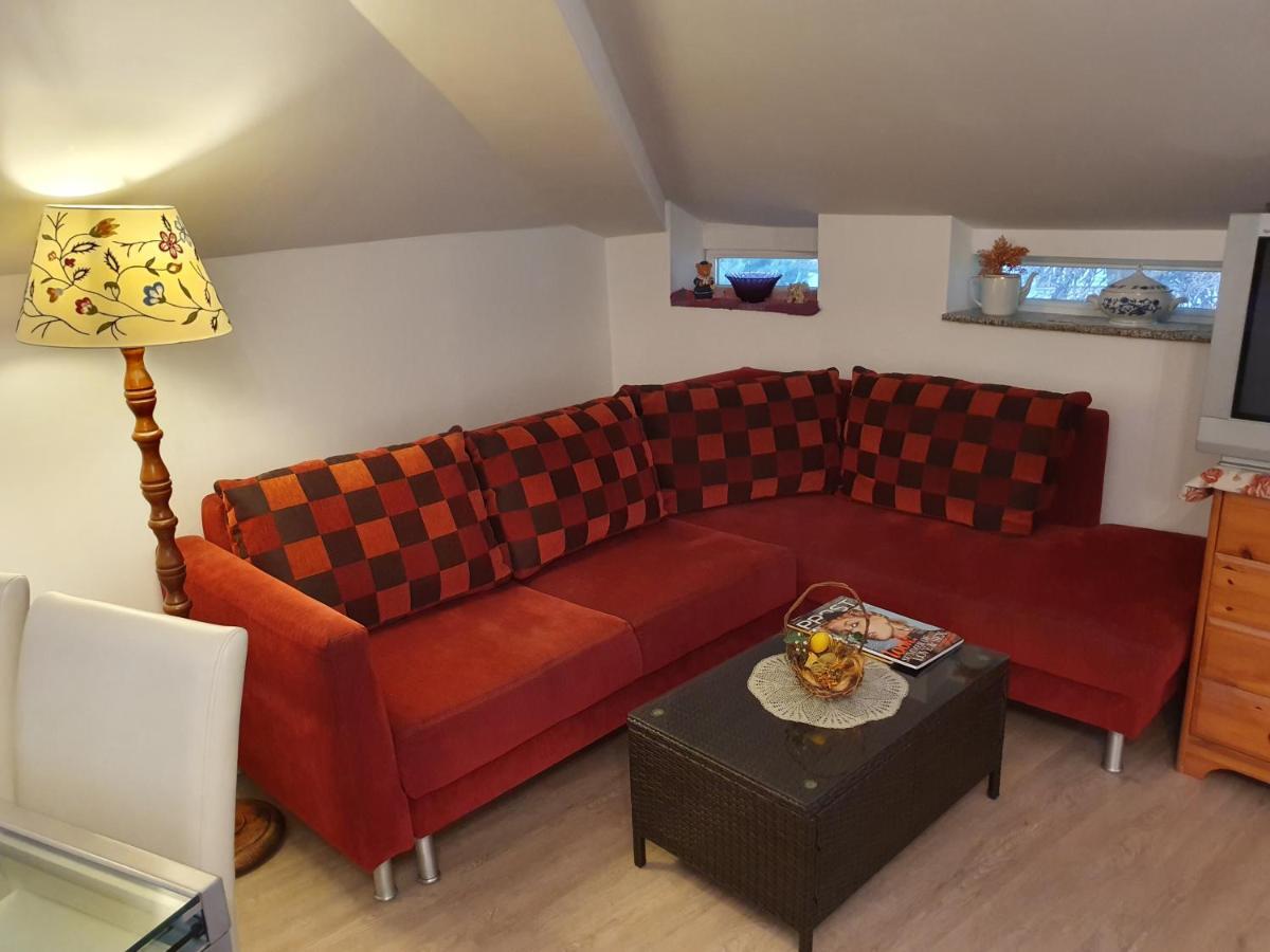 Karmelita Boutique Apartman Шопрон Экстерьер фото