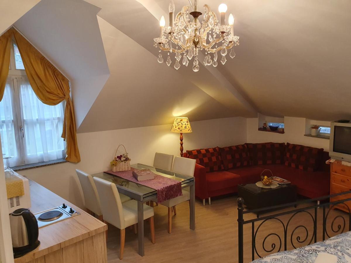 Karmelita Boutique Apartman Шопрон Экстерьер фото